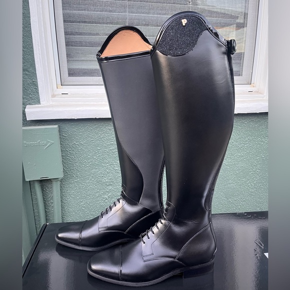 New Petrie Riva Field Boots - Picture 3 of 3